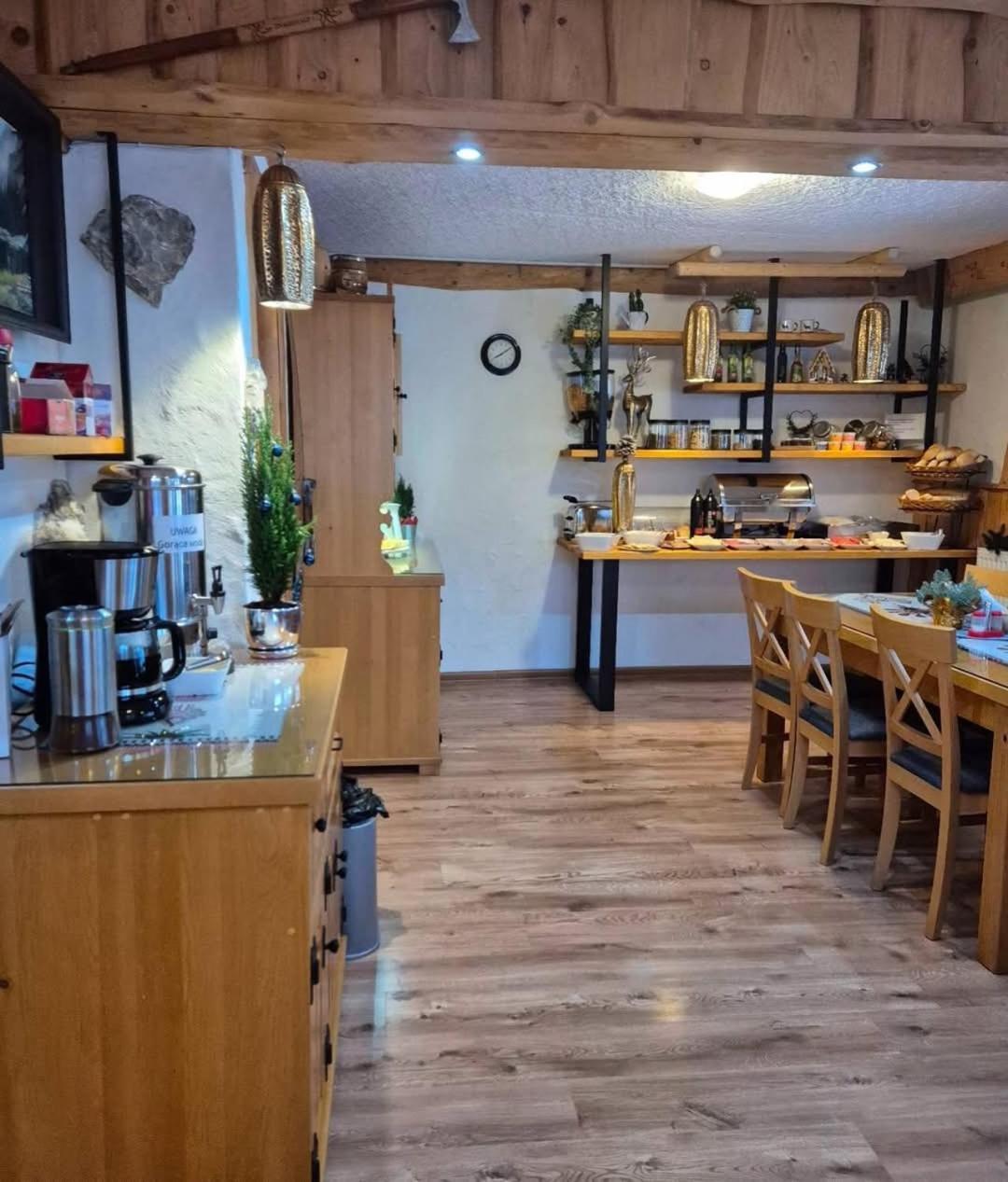 Willa CHWOST Pokoje-Apartamenty blisko Term * Biały Dunajec